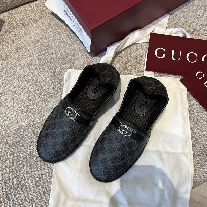 GUCCI 구치 클래식 프린트 로퍼 001-196543