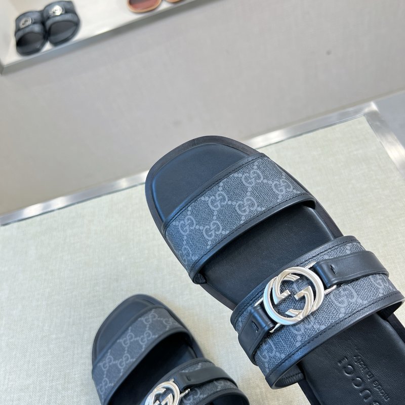 Gucci 오리지널 소재 가죽 슬리퍼 001-196559