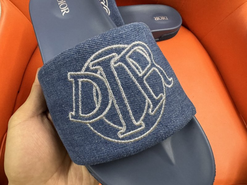 DIOR 디올 신규 자수 슬리퍼 001-196676