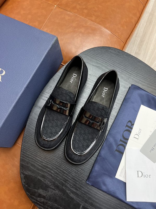 Dior 디오르 남성 블랙 로퍼 구두 001-196790