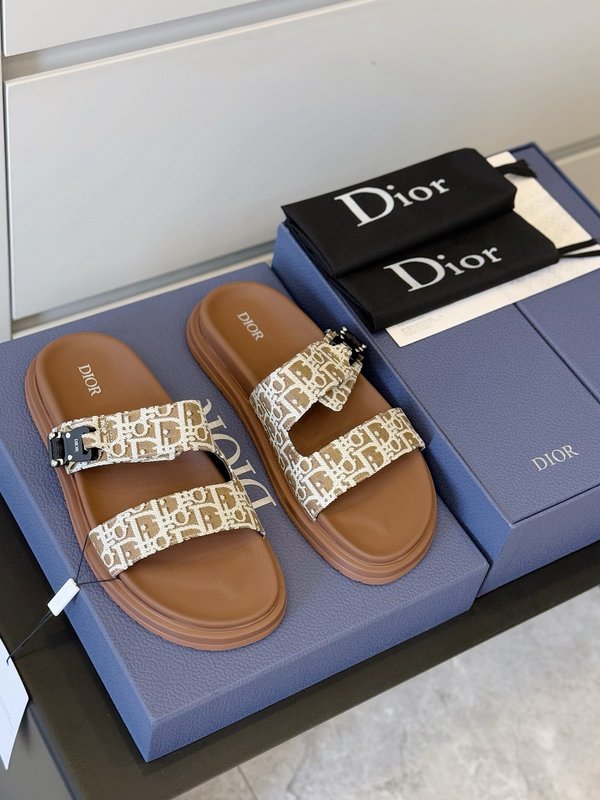 Dior Aqua 남성 교차 스트랩 샌들 001-196939