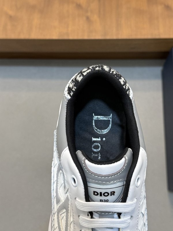 Dior 디오르 남성 레트로 운동화 001-197017