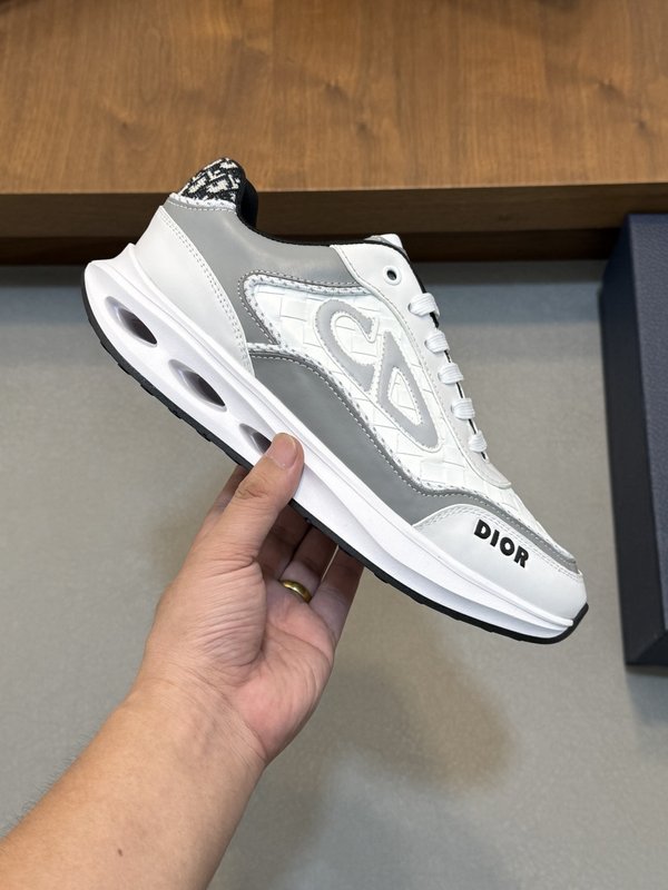 Dior 디오르 남성 레트로 운동화 001-197017