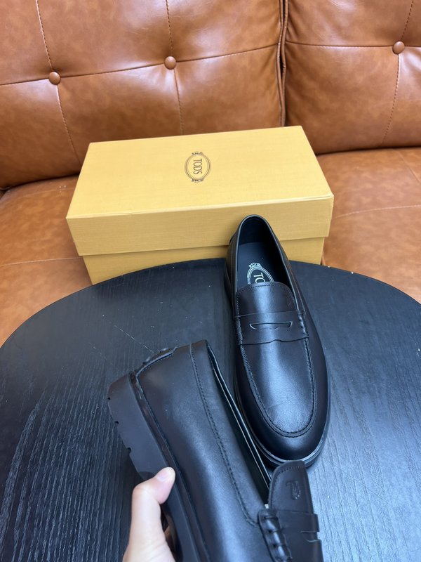 TODS 남성 스웨이드 로퍼 가죽구두 001-197317