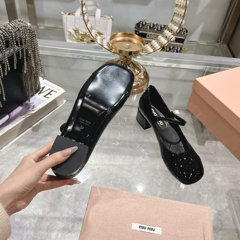 미우미우 스파링 컬러 굽 라운드 토 메리제인 구두 001-200715