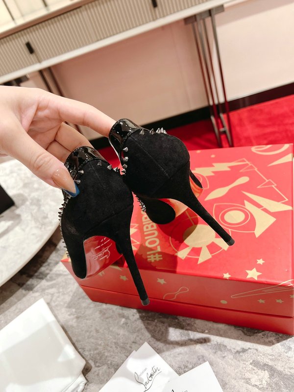 크리스찬 루부탱 블랙 벨벳 뾰족구두 스틸레토 힐 001-201442