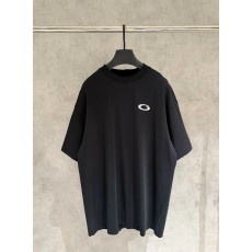 발렌시아가 자수 루즈핏 반팔 티셔츠 001-201924