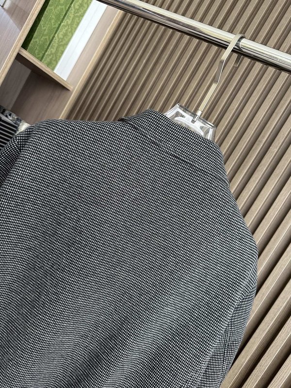 Kiton 올드머니 스타일 가을 겨울 울 재킷 001-202402