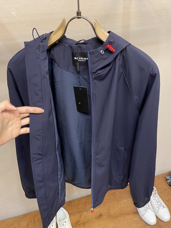 Kiton 남성 캐주얼 맞춤 재킷 아우터 001-202405