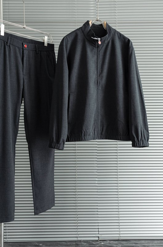 Kiton 남성 캐주얼 스포츠 세트 재킷 및 바지 001-202414