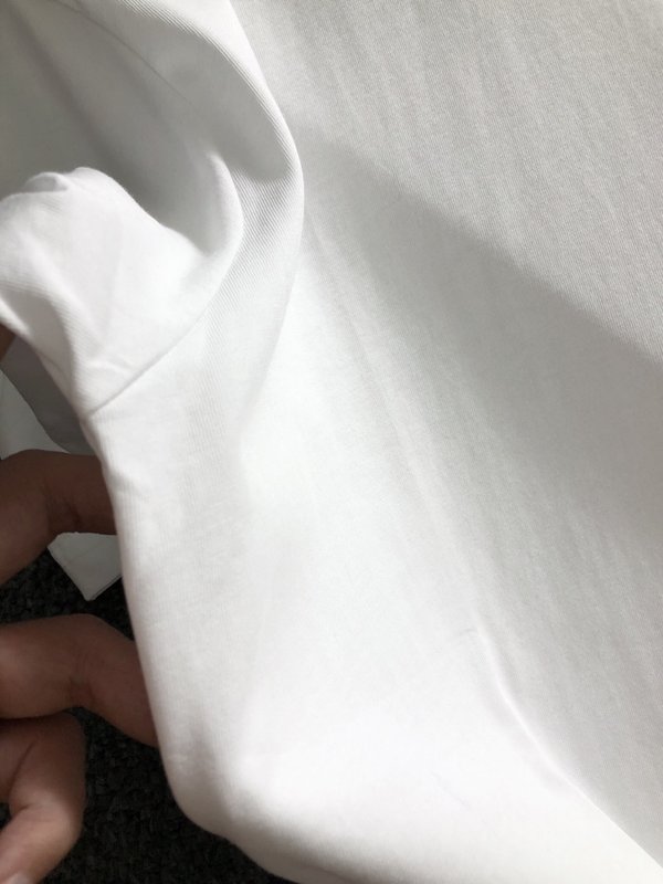 루이비통 남성 심플 로고 반팔 티셔츠 001-202683