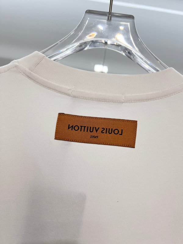 루이비통 면 라운드넥 반팔 티셔츠 001-202747
