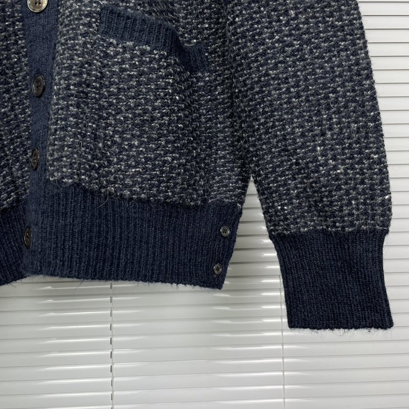 톰브라운 25SS雪花점 V 넥 카디건 001-203099