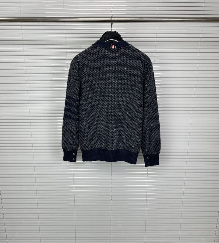 톰브라운 25SS雪花점 V 넥 카디건 001-203099