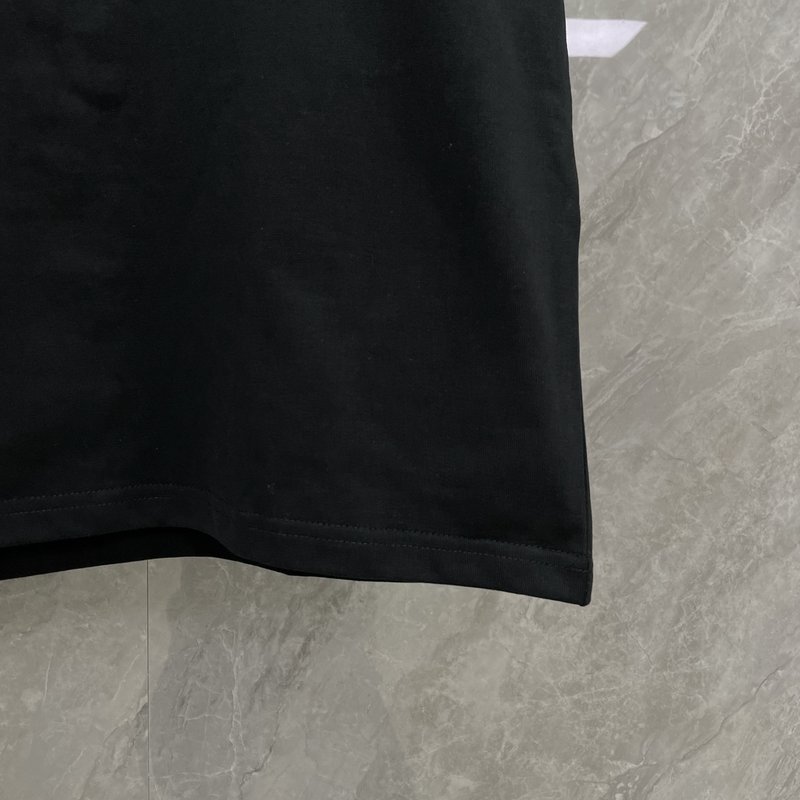 버버리 자수 레터 커플 반팔 티셔츠 001-203415