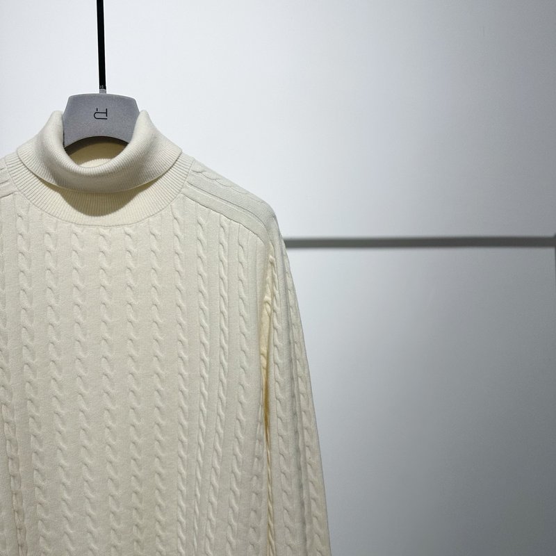로로피아나 스타일 하이넥 순모 니트 001-203544