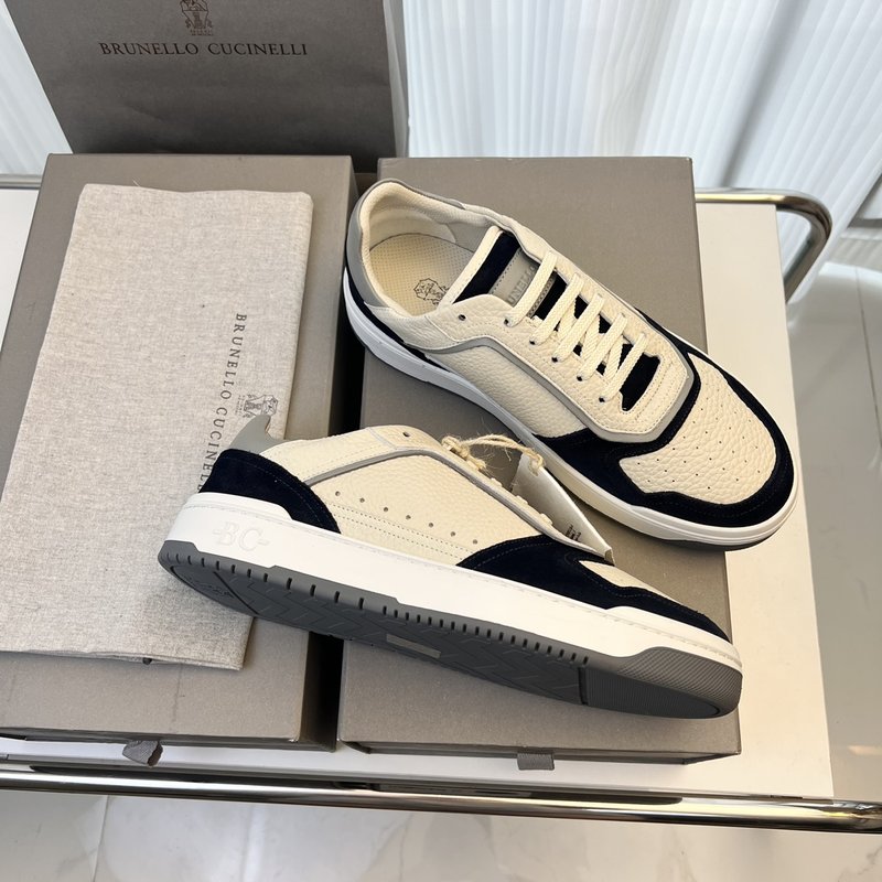 Brunello Cucinelli 남성 스웨이드 슈즈 001-203787