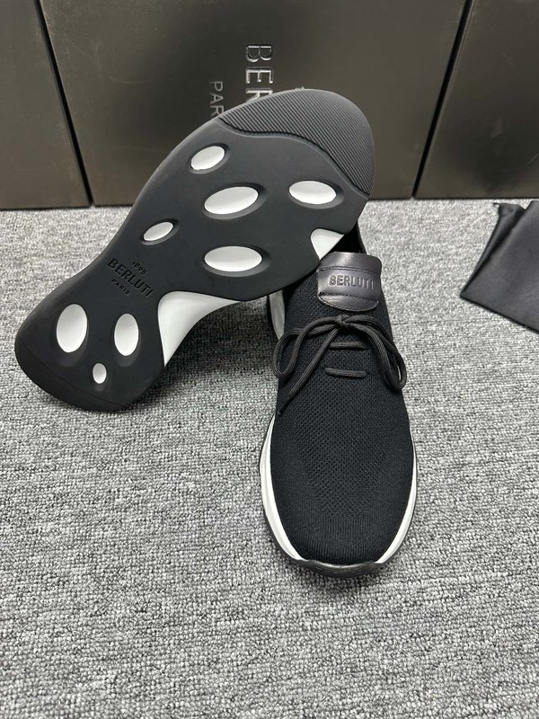 Berluti 섀도우 니트 스니커즈 001-203956