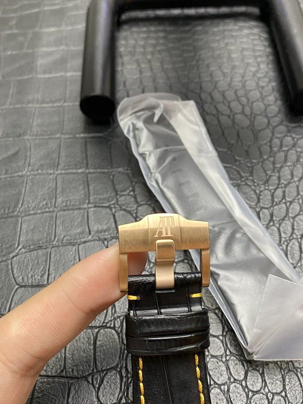 오데마 피게 로얄 오크 크로노그래프 시계 001-204799
