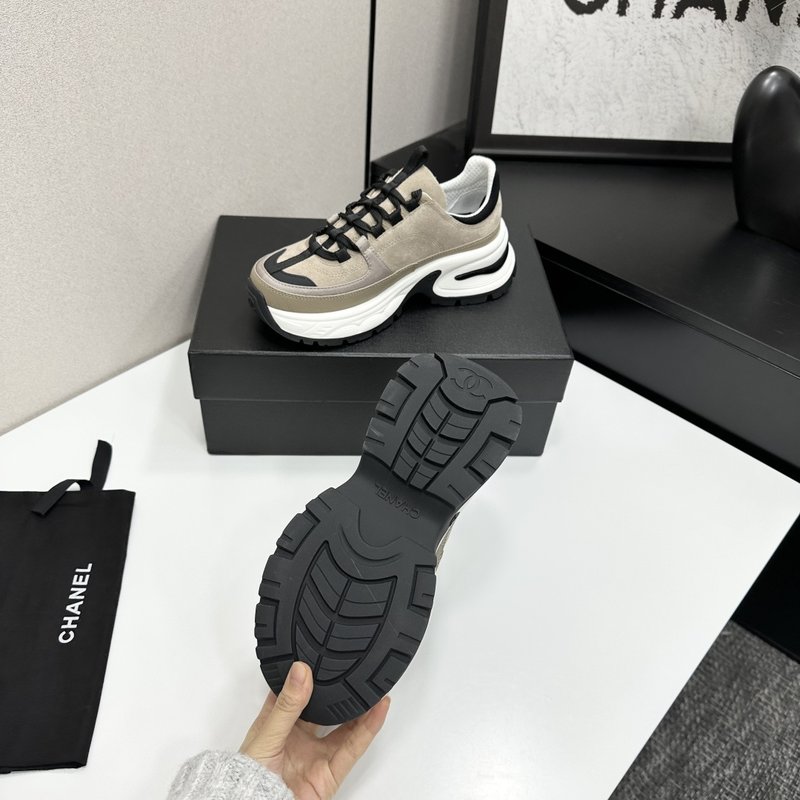 샤넬 판다 컬러 캐주얼 스니커즈 001-205688