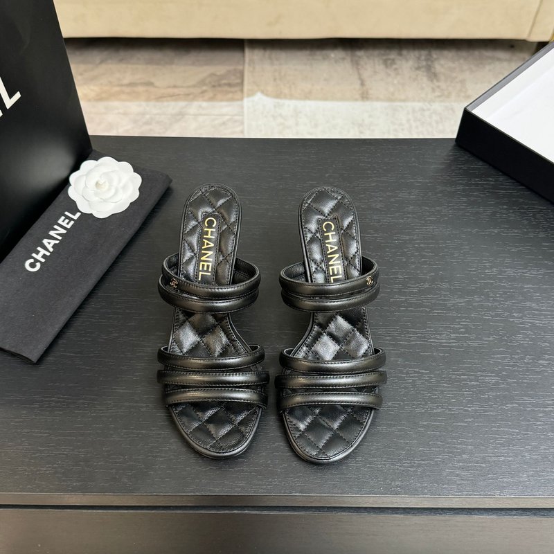 샤넬 더블 C 스트랩 힐 샌들 001-205694