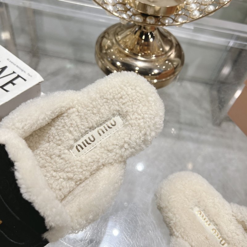 미우미우 울 로퍼 빈티지 패션 슬리퍼 001-205949