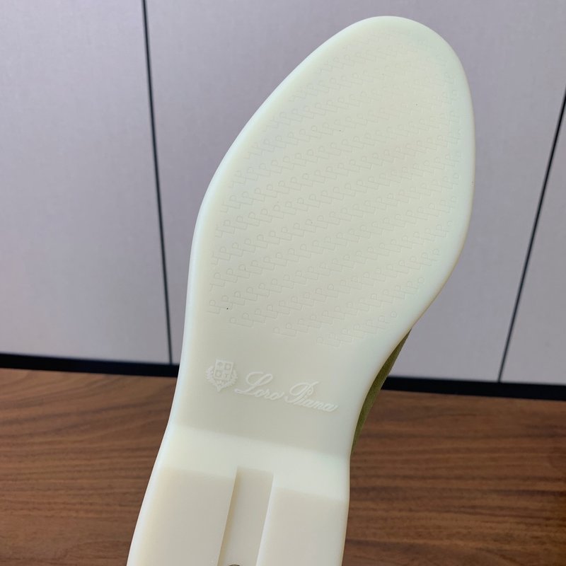 로로 피아나 남성 스무스 로퍼 001-206196