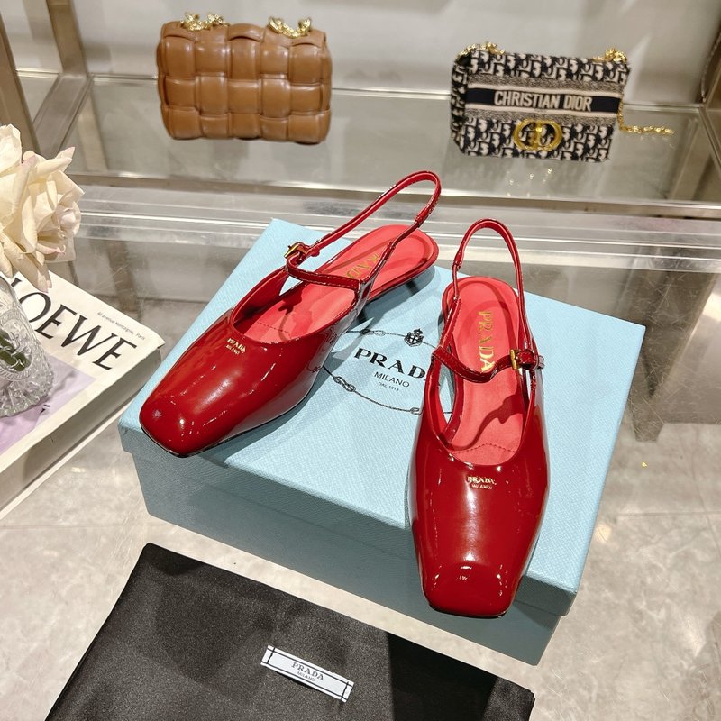 프라다 스퀘어 토 굽 힐 샌들 백리스 펌프스 001-206332