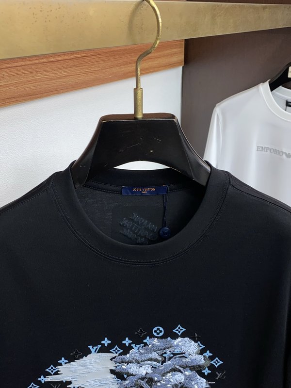 루이비통 남성 순면 라운드넥 반팔 티셔츠 001-207919