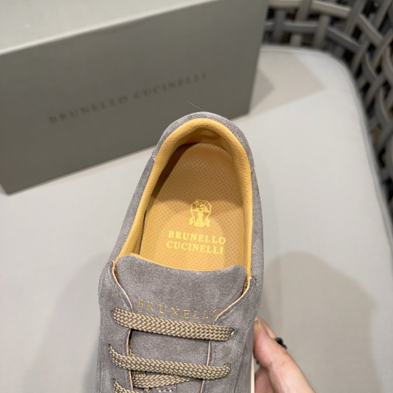 Brunello Cucinelli 남성 스웨이드 캐주얼 001-209568