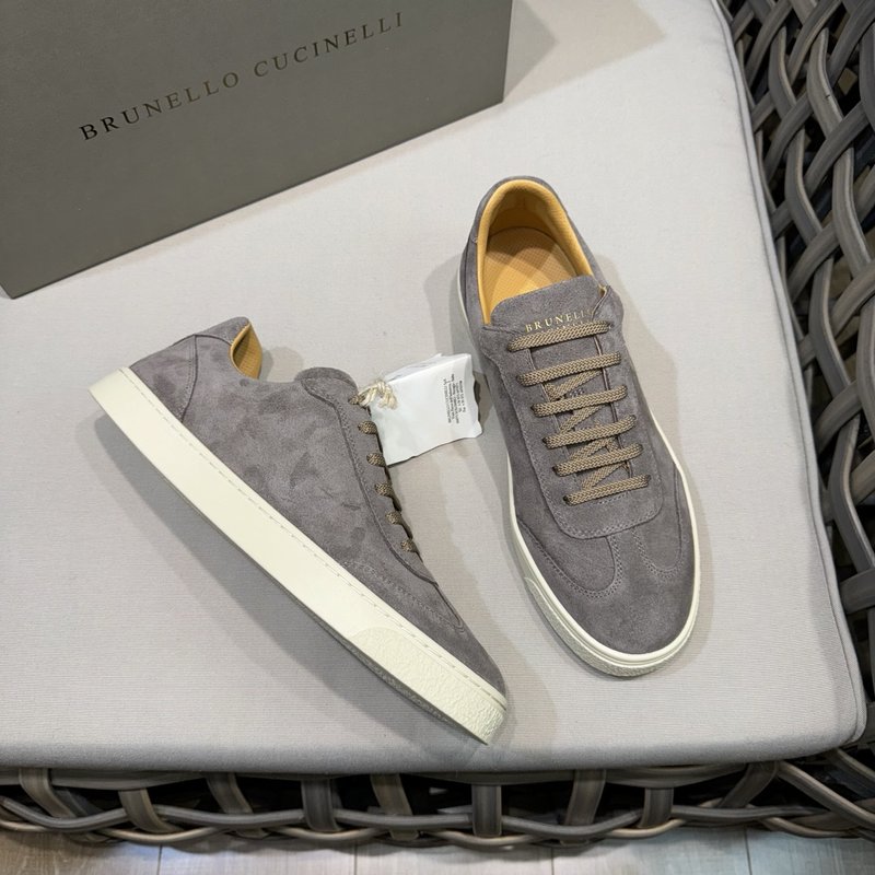 Brunello Cucinelli 남성 스웨이드 캐주얼 001-209568