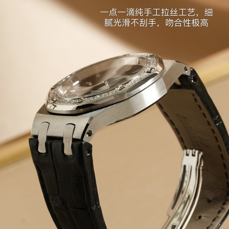 오데마 피게 클래식 블랙 워치 001-211365