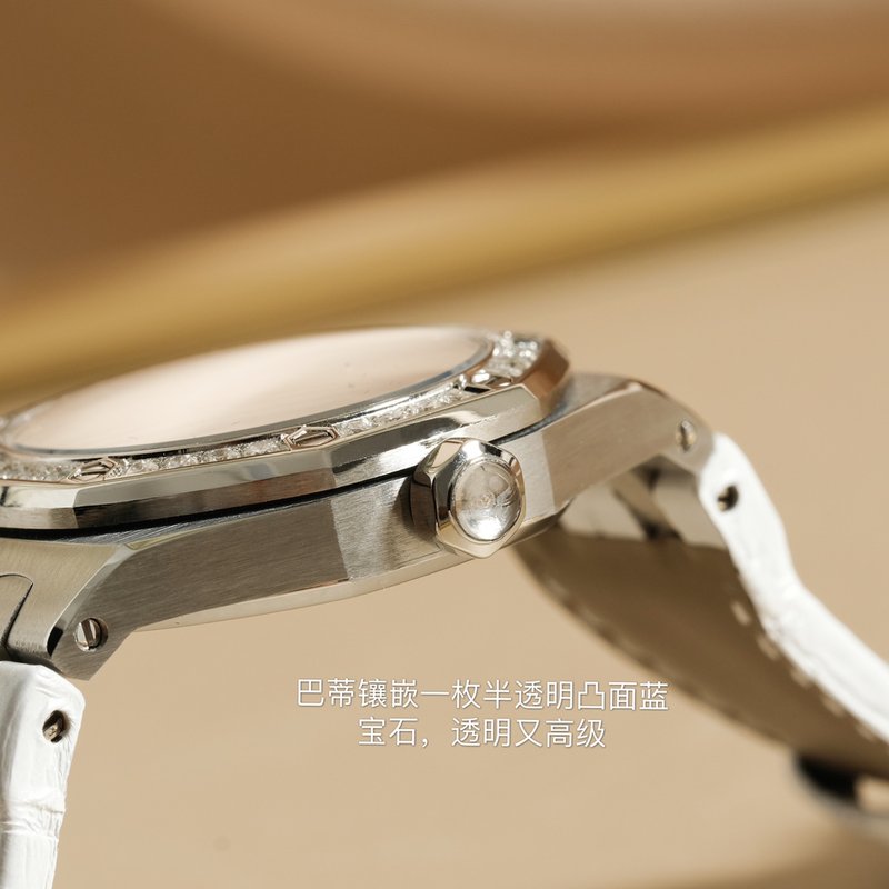 오디마 피게 화이트 스트랩 여성용 시계 001-211366