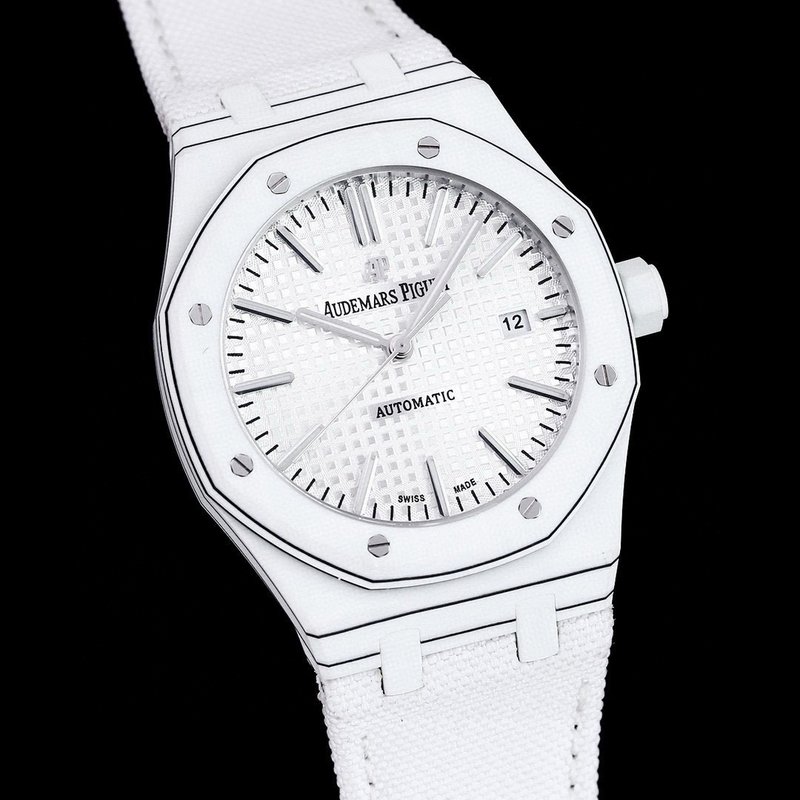 오데마 피게 로얄 오크 포지드 카본 초경량 시계 001-211923
