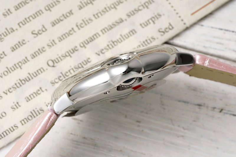 까르띠에 발롱 블루 33mm 쿼츠 시계 001-212453