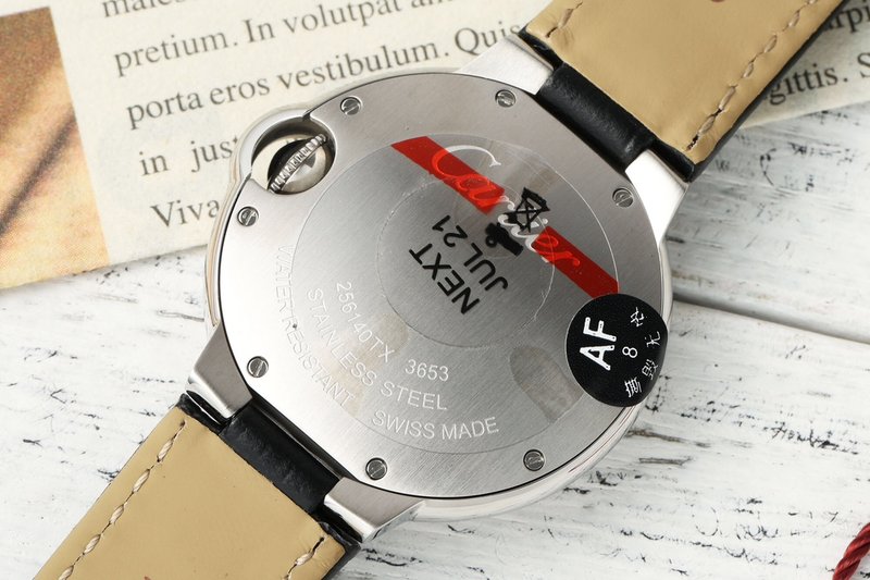 까르띠에 발롱블루 33mm 쿼츠 시계 001-212454