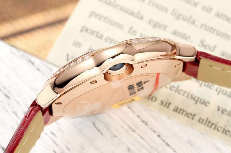 까르띠에 발롱블루 33mm 스테인리스 스틸 시계 001-212560
