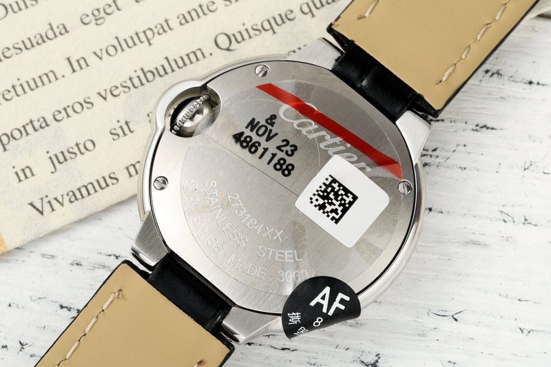 까르띠에 발롱블루 28mm 쿼츠 시계 001-212575