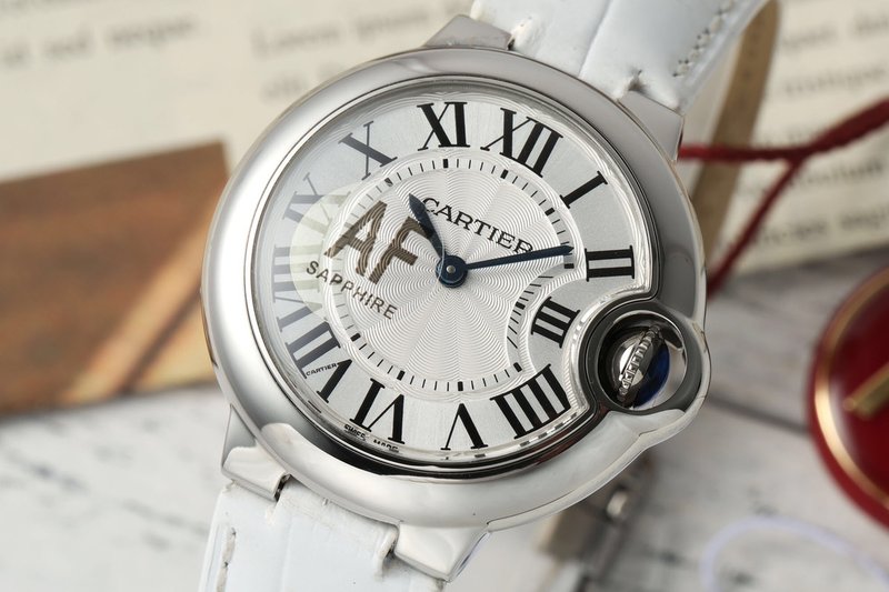 까르띠에 발롱블루 33mm 쿼츠 시계 001-212580