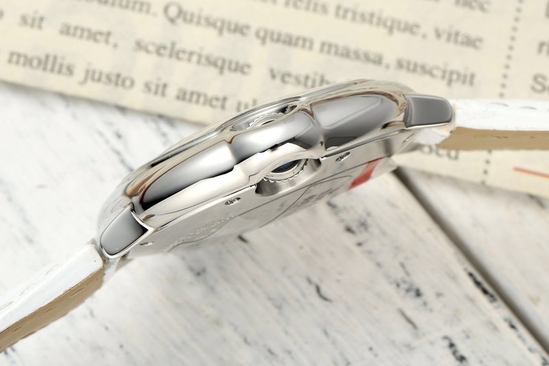 까르띠에 발롱블루 33mm 쿼츠 시계 001-212580