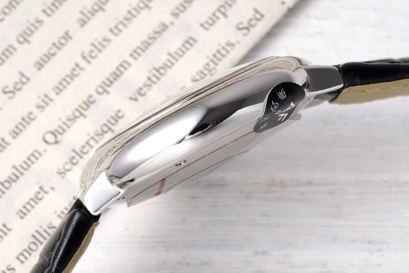 까르띠에 발롱블루 33mm 스테인리스 스틸 시계 001-212608