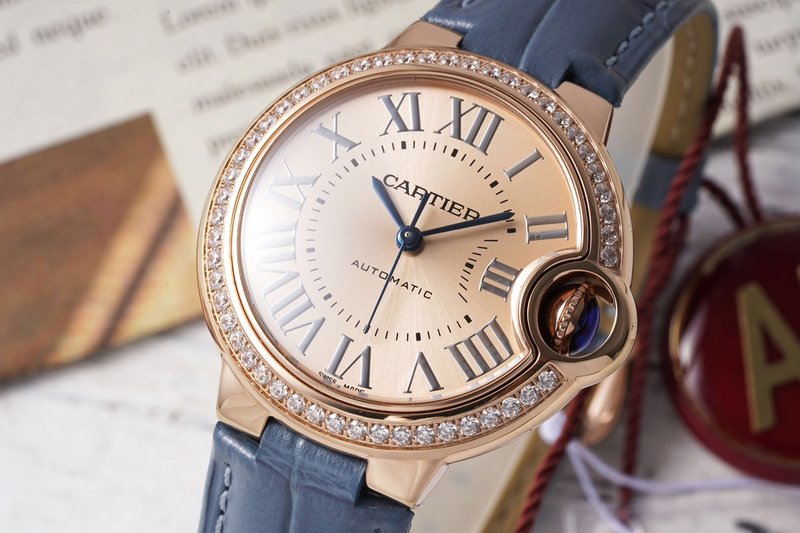 까르띠에 발롱블루 33mm 스테인리스 스틸 시계 001-212637