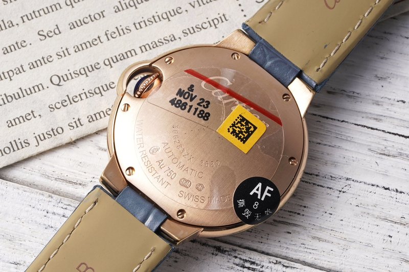 까르띠에 발롱블루 33mm 스테인리스 스틸 시계 001-212637