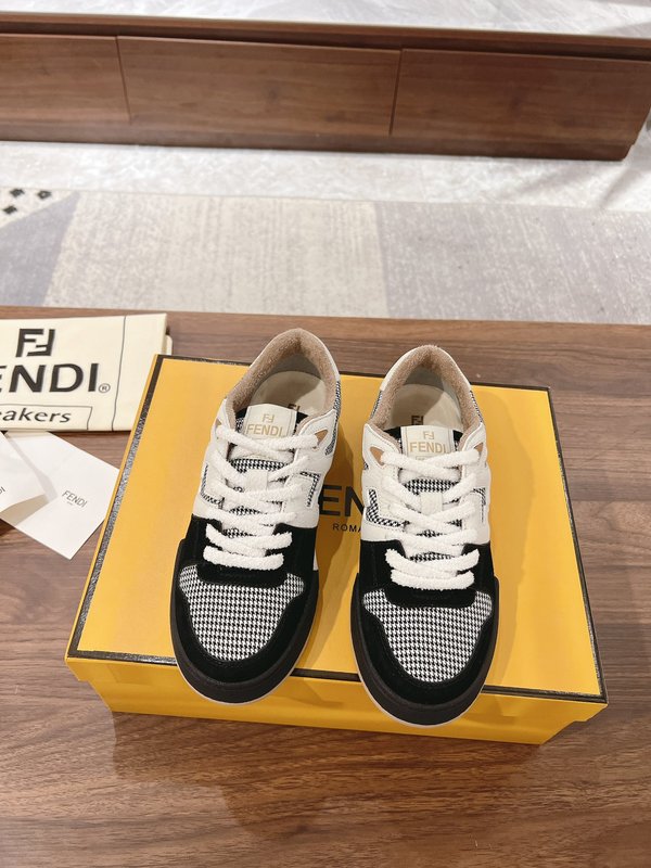 펜디 커플 레트로 캐주얼 스니커즈 001-212847