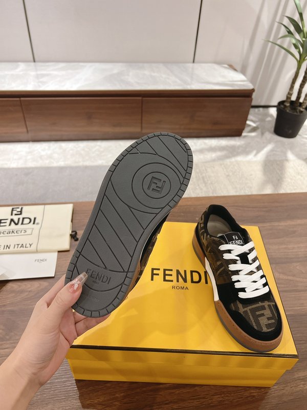 펜디 커 레트로 캐주얼 운동화 001-212872