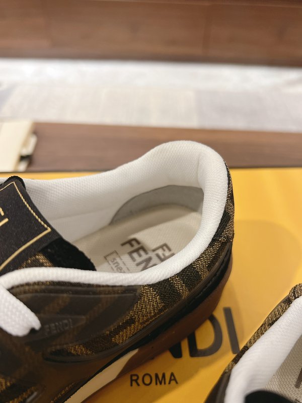 펜디 커플 레트로 캐주얼 스니커즈 001-212875