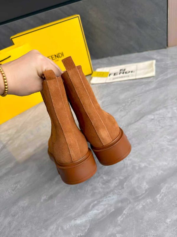 펜디 두꺼운 밑단 앵클부츠 001-212885