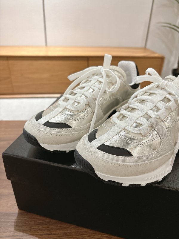 샤넬 봄여름 신상 캐주얼 운동화 001-212895