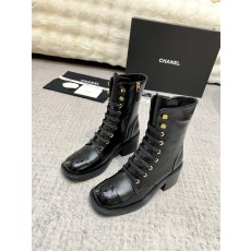 샤넬 클래식 버클 디테일马丁 부츠 001-212980