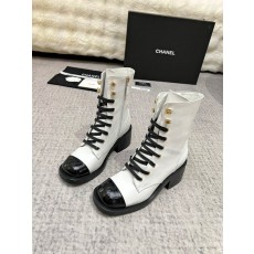 샤넬 클래식 스플라이스 메탈 버클 마틴 부츠 001-212998